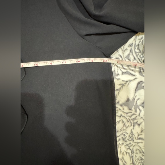 Louis Feraud stunning Black Sheer Ruffled Blouse size 6 - Picture 9 of 13